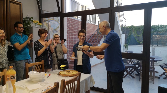 Il Centro di Accoglienza Padre Nostro saluta la volontaria Justine Bozon, giovane studentessa di Parigi